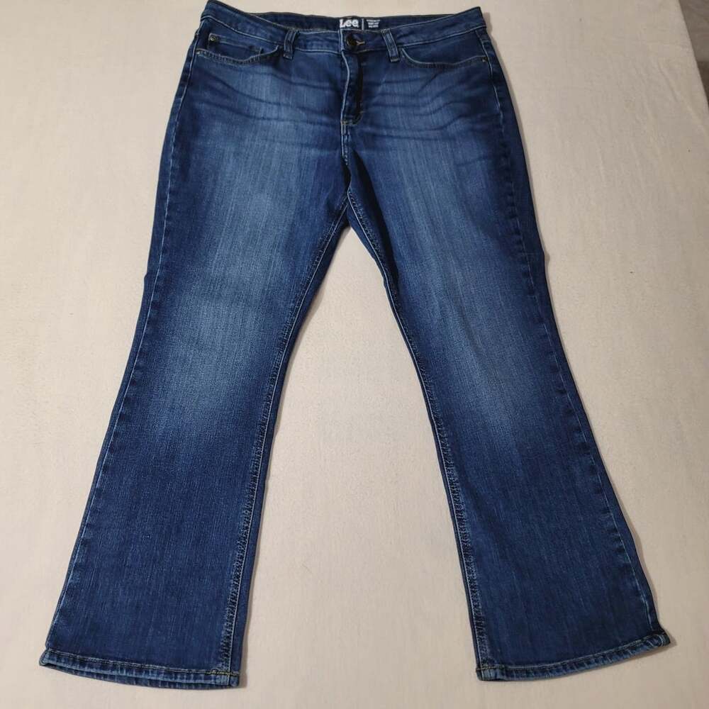 Lee Regular Fit Boot Cut Mid Rise Jeans Size 16P Dark Wash Blue Denim
